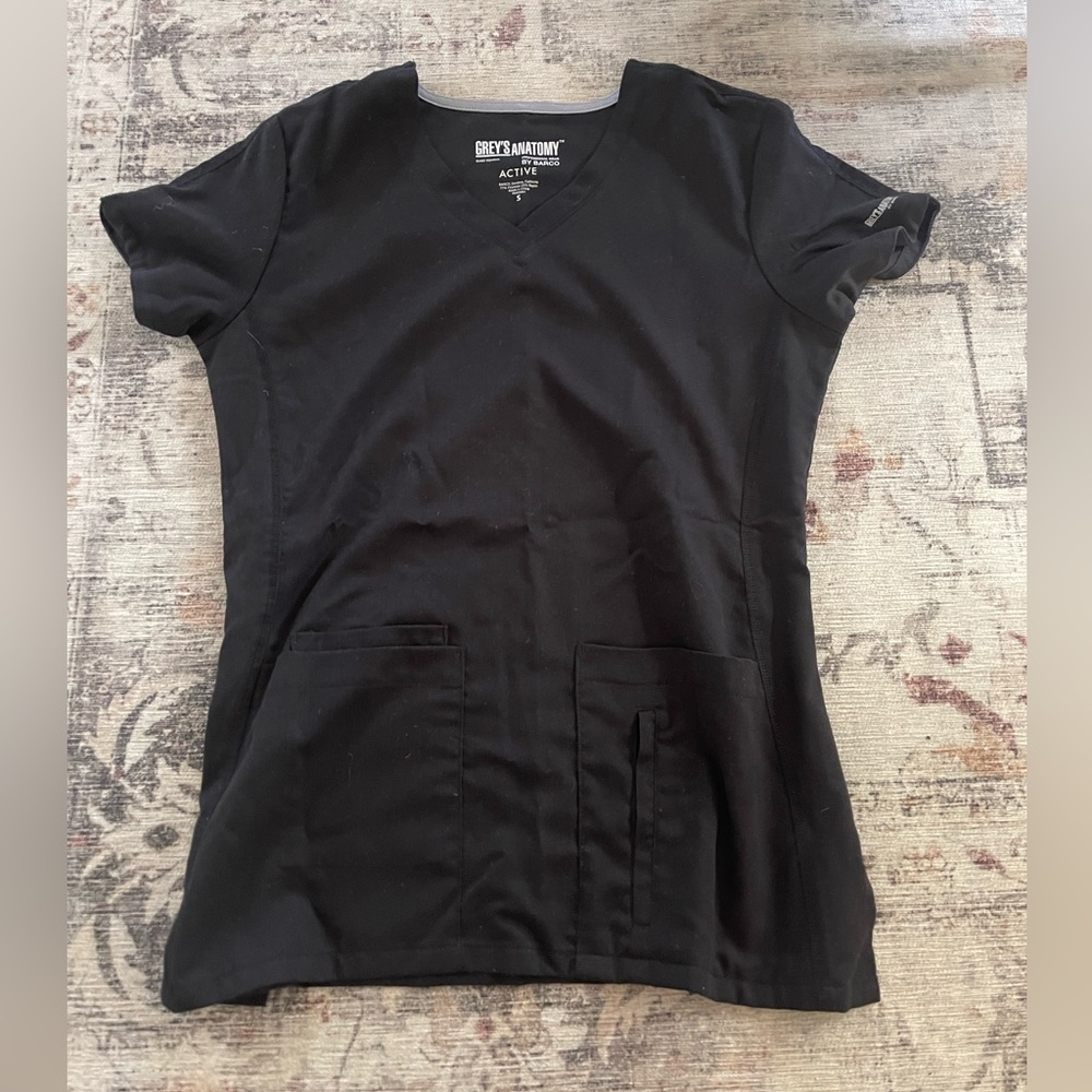 Greys anatomy size small black scrub top